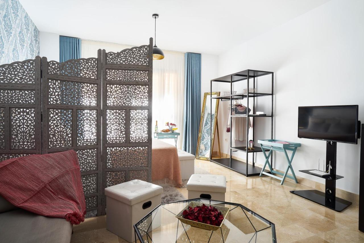 Studio Deluxe With Shared Roof Terrace Málaga Buitenkant foto